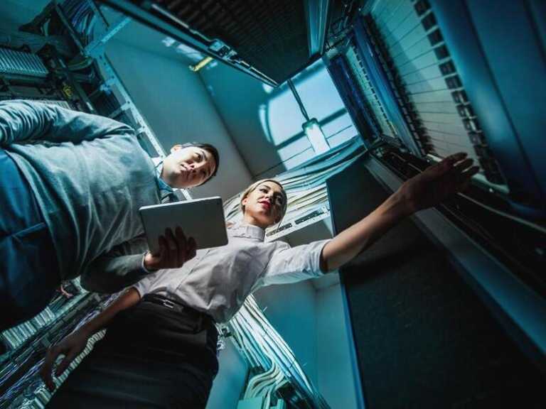 VzLinux: Otro clon de CentOS que podría alimentar fácilmente su centro de datos